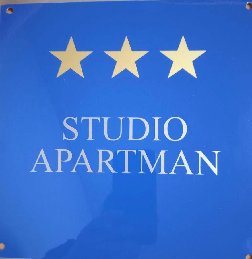 Studio Luna Appartement Karlovac Extérieur photo