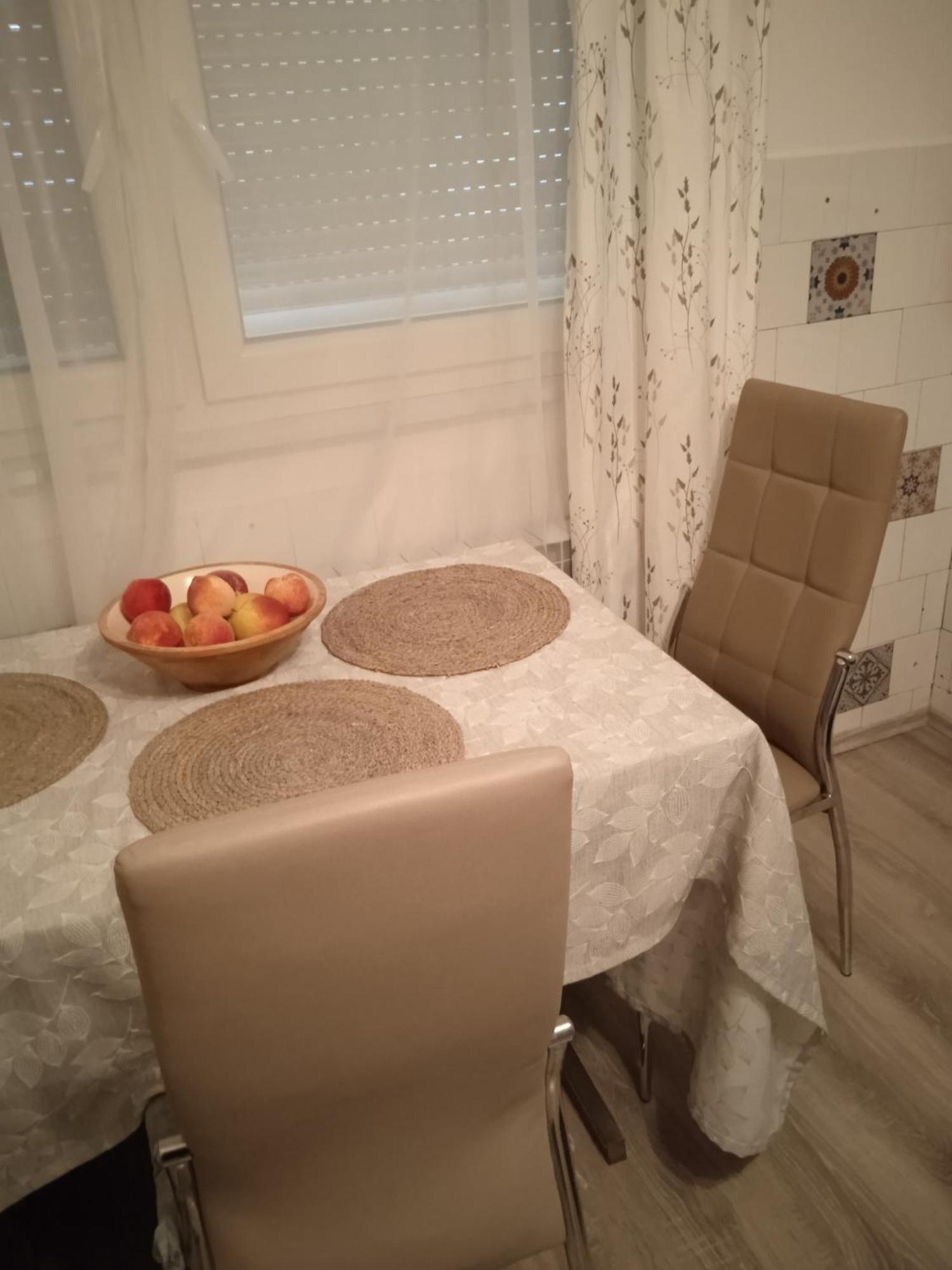 Studio Luna Appartement Karlovac Extérieur photo